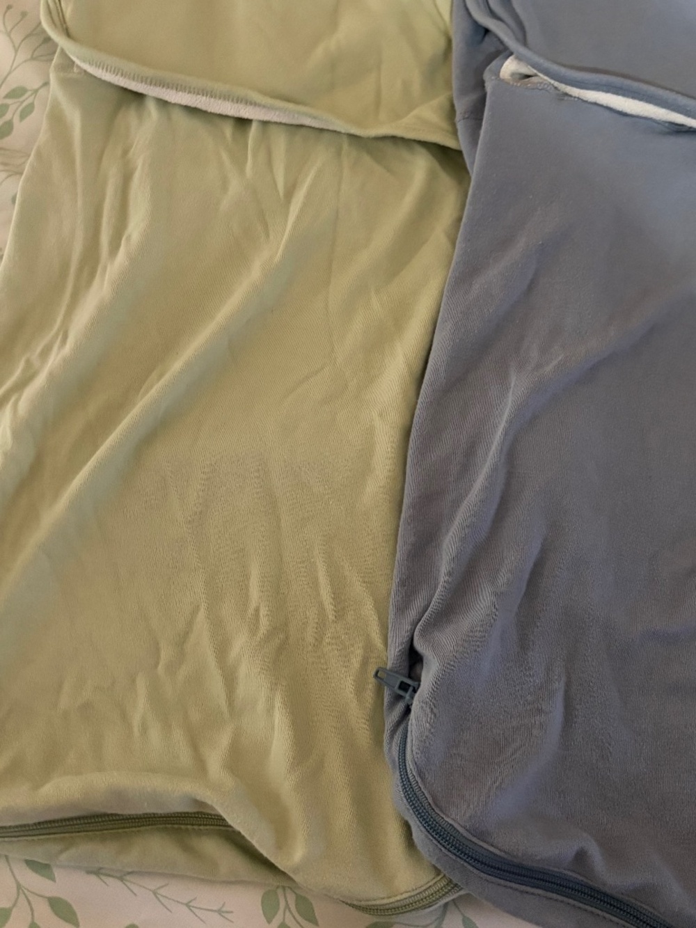 Momcozy swaddles 2pack